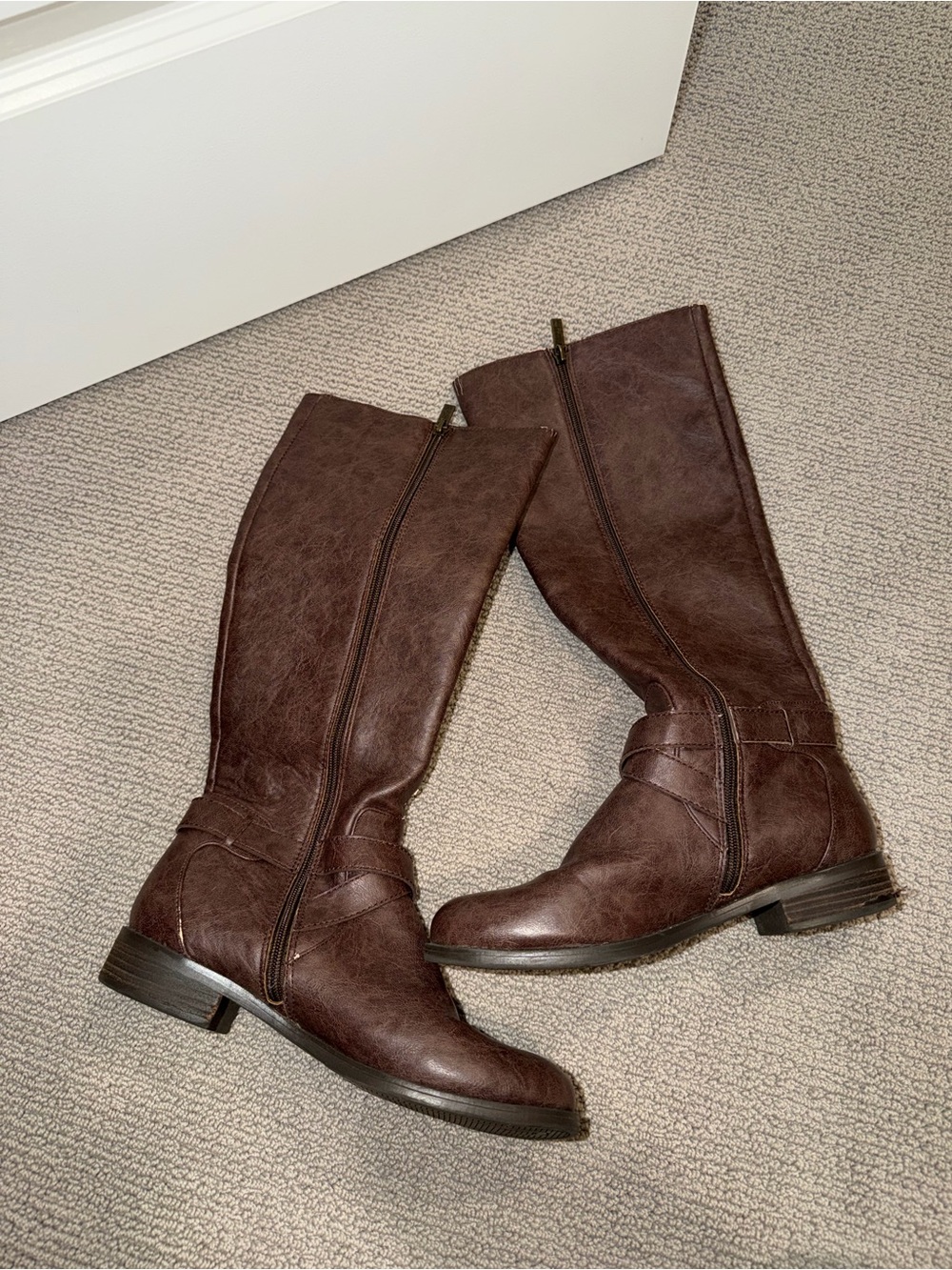Kenneth Cole Reaction Brown Tall Riding Boots - Picture 3 of 5